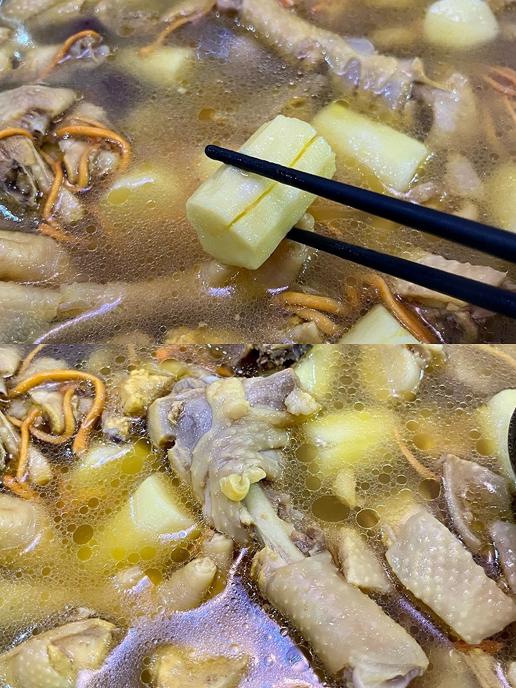 虫草菇淮山炖鸡，简单美味的做法