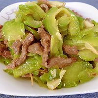 经典粤菜之凉瓜牛肉的做法图解6