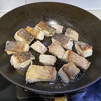 红烧鱼块(招牌菜)的做法图解3