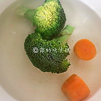 小清新的西兰花金枪鱼小饭团的做法图解2