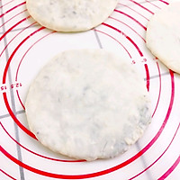 #换着花样吃早餐#春韭三鲜馅饼的做法图解24