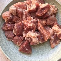 十分钟快手宝宝辅食 | 土豆烧肉（隔水炖食铺）的做法图解1