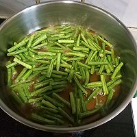 #夏日撩人滋味#干瘪豆角土豆条的做法图解6