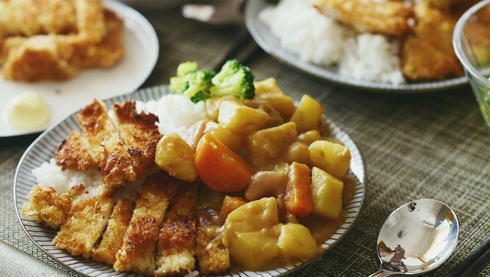 咖喱鸡排饭【炸鸡排】