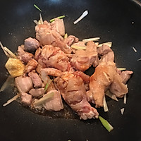 鸡肉五花焖饭的做法图解3