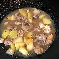 土豆焖鸡肉的做法图解6