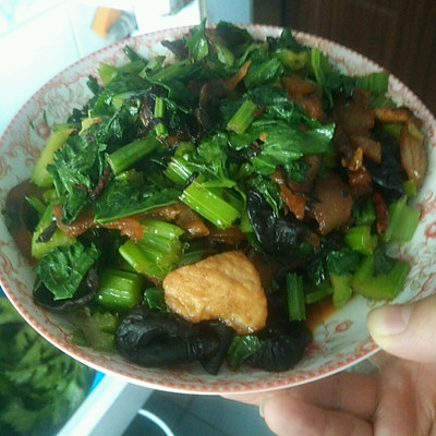 芹菜肉丝 芹菜炒肉 芹菜