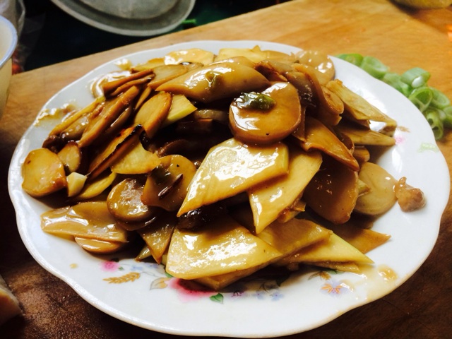 杏鲍菇炒茭白的做法