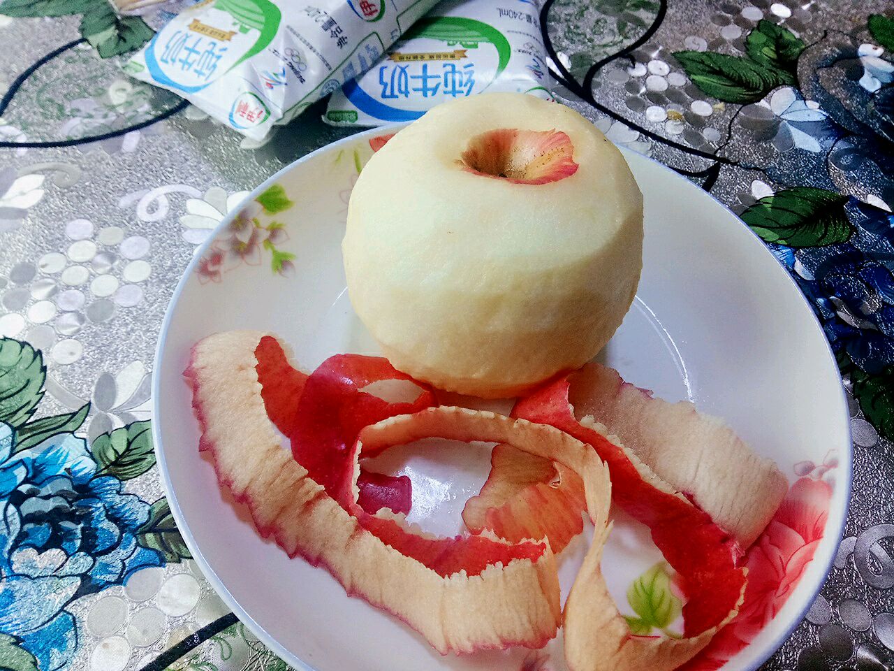 苹果甜甜圈的做法_【图解】苹果甜甜圈怎么做如何做好吃_苹果甜甜圈家常做法大全_茹絮_豆果美食