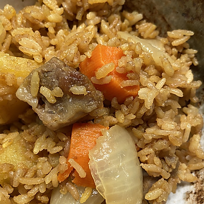 十分钟午饭电饭锅咖喱牛肉饭