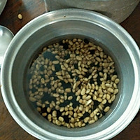 黑豆+黄豆 健康豆浆的做法图解1