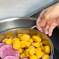 #晒出你的中秋团圆饭#板栗紫薯月饼的做法图解2