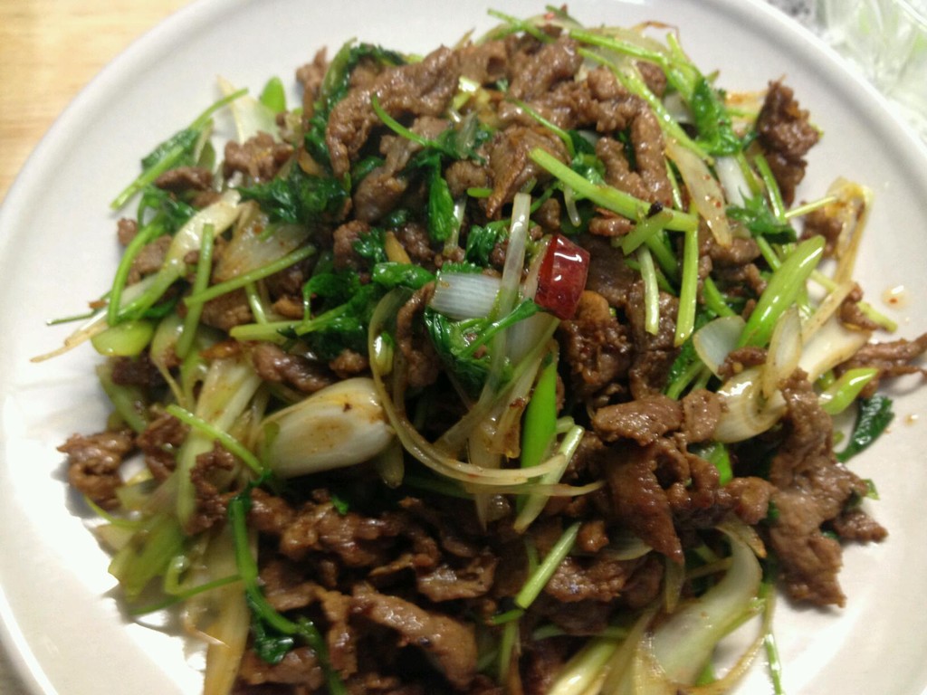 Stir fried mutton with Scallion