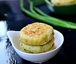 剩米饭的好去处——米香鳕鱼饼 的做法