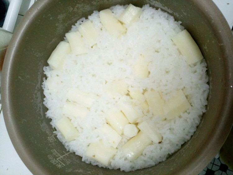 山药焖米饭的做法