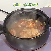 #i上冬日 吃在e起#冬日暖锅料理｜家常鲜虾鸡煲的做法图解4