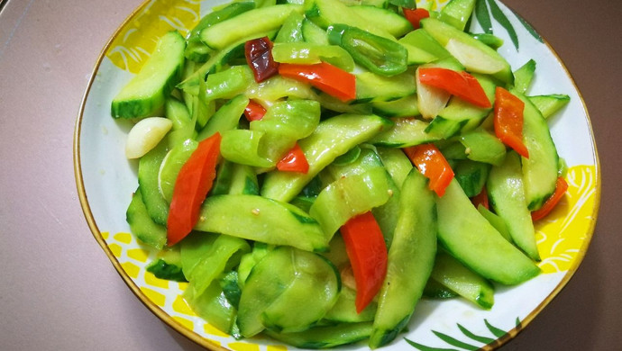 青红椒炒黄瓜片