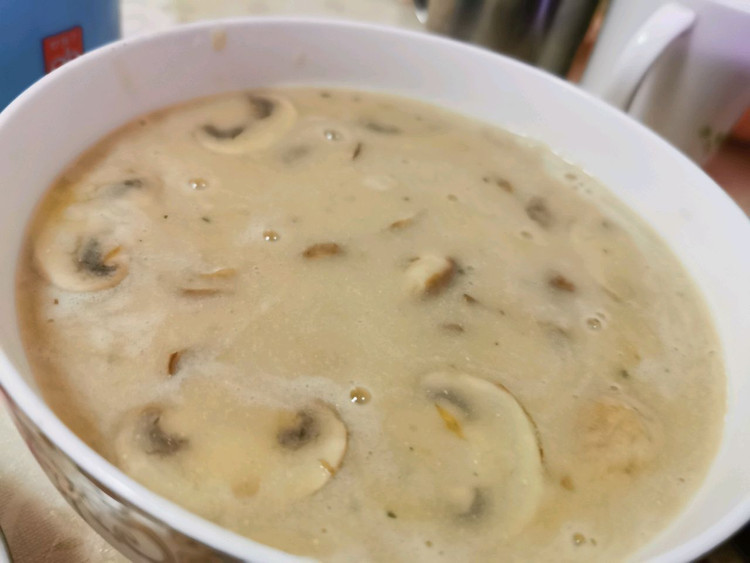 奶油蘑菇浓汤的做法