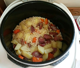 我的最爱  腊肉土豆胡萝卜煲仔饭的做法