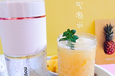 夏日特饮 | 菠萝气泡水