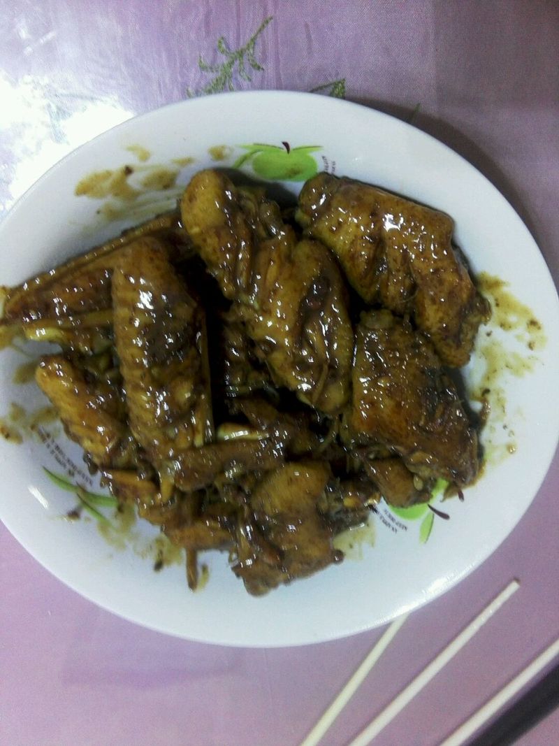 Chicken wings with coke