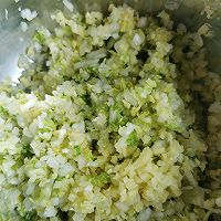 素白菜豆腐粉丝水煎包的做法图解3