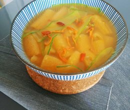 虫草竹荪玉带汤的做法