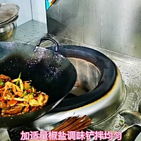 避风塘炒肉蟹的做法图解8