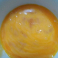 米饭火腿鸡蛋卷的做法图解3