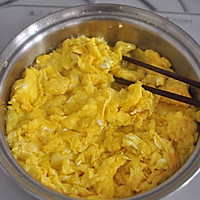 槐花鸡蛋饺子的做法图解3