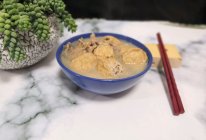 油面筋金针菇牛肉汤的做法