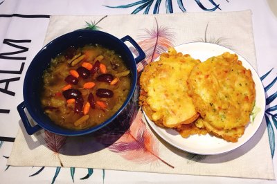 银耳汤VS鸡蛋葱饼