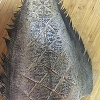干烧鲽鱼的做法图解2