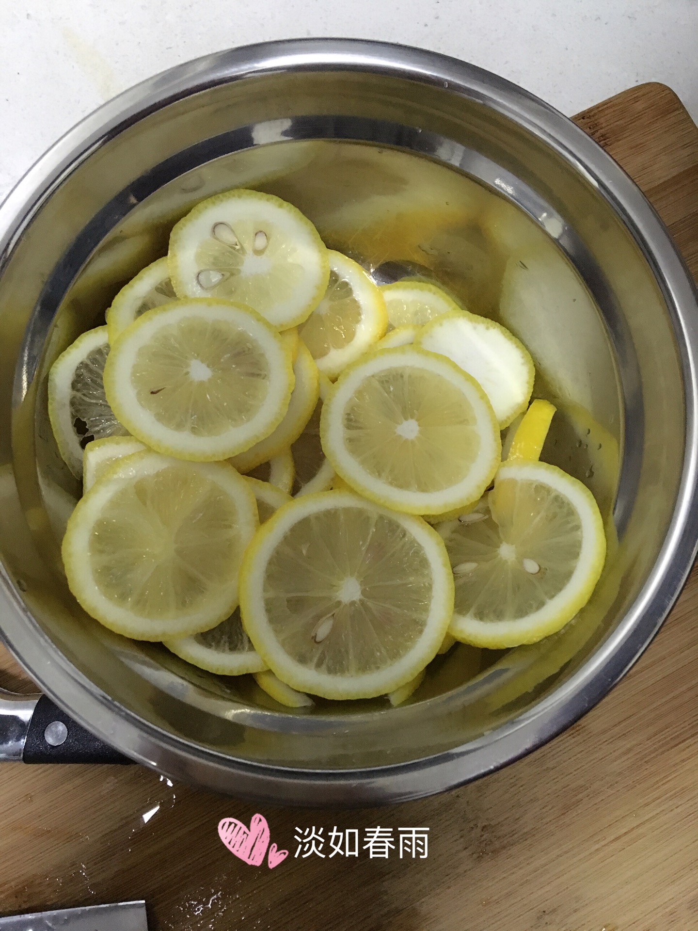 蜂蜜柠檬茶（柠檬酱）的做法_【图解】蜂蜜柠檬茶（柠檬酱）怎么做如何做好吃_蜂蜜柠檬茶（柠檬酱）家常做法大全_添妈的厨房_豆果美食