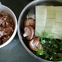 #入秋滋补正当时#不加一滴油的香菇肉丸冬瓜汤的做法图解2