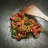 月饼炒番茄汤面的做法图解4