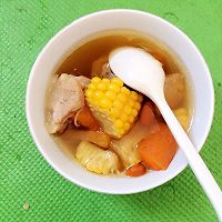 煲排骨玉米胡萝卜汤的做法图解5