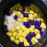 芋圆紫薯红豆奶的做法图解2