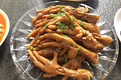秘制卤鸡爪