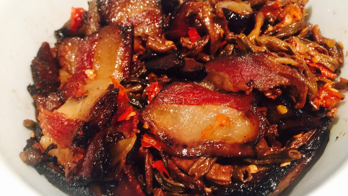干豆角蒸湘西腊肉