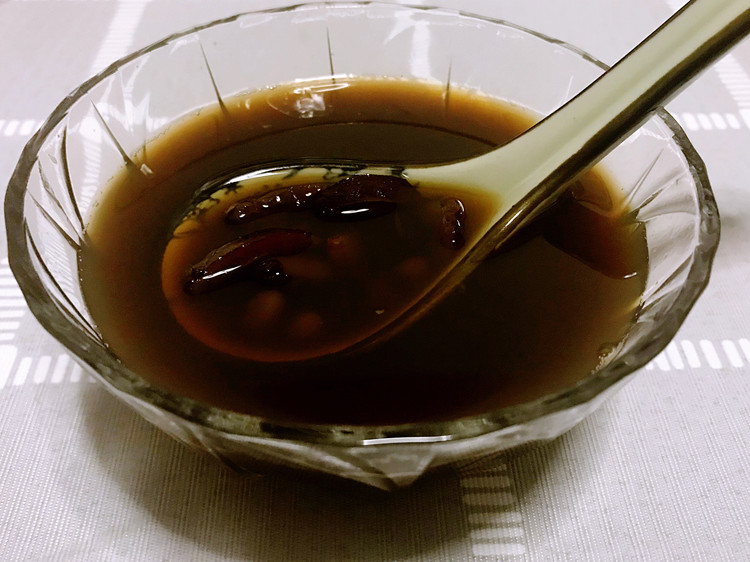 红糖红枣红豆水的做法