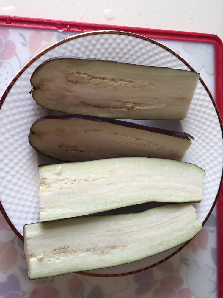 蒜香烤茄子的做法图解2