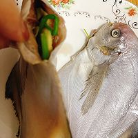 清蒸or烧烤 的鲳鱼的做法图解2