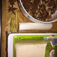肉末炖豆腐的做法图解1