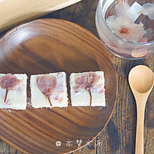 樱花蔓越莓椰奶糕