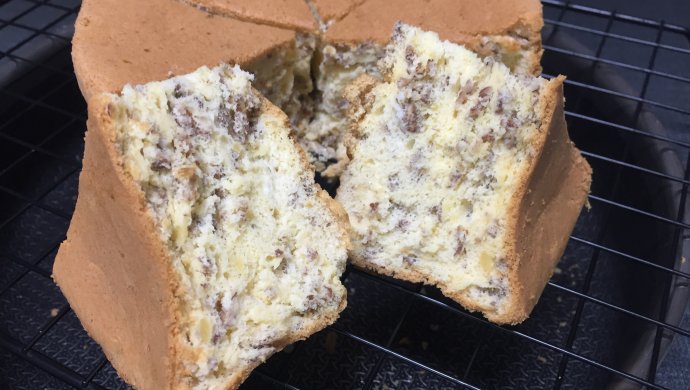 美味与口感兼备的黑燕麦戚风蛋糕