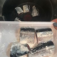 日式秋刀鱼煮牛篣的做法图解3