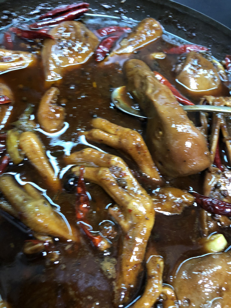 卤麻辣鸭头的做法