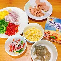 #精品菜谱挑战赛#午餐肉鲜虾彩椒披萨的做法图解9