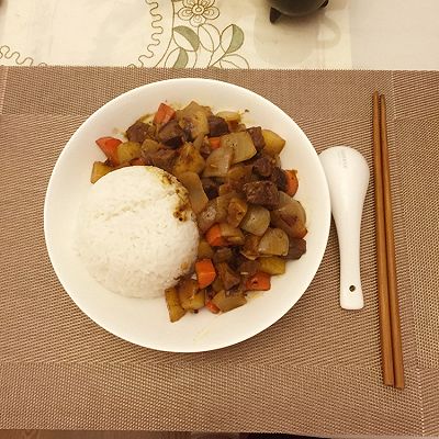 咖喱牛肉饭